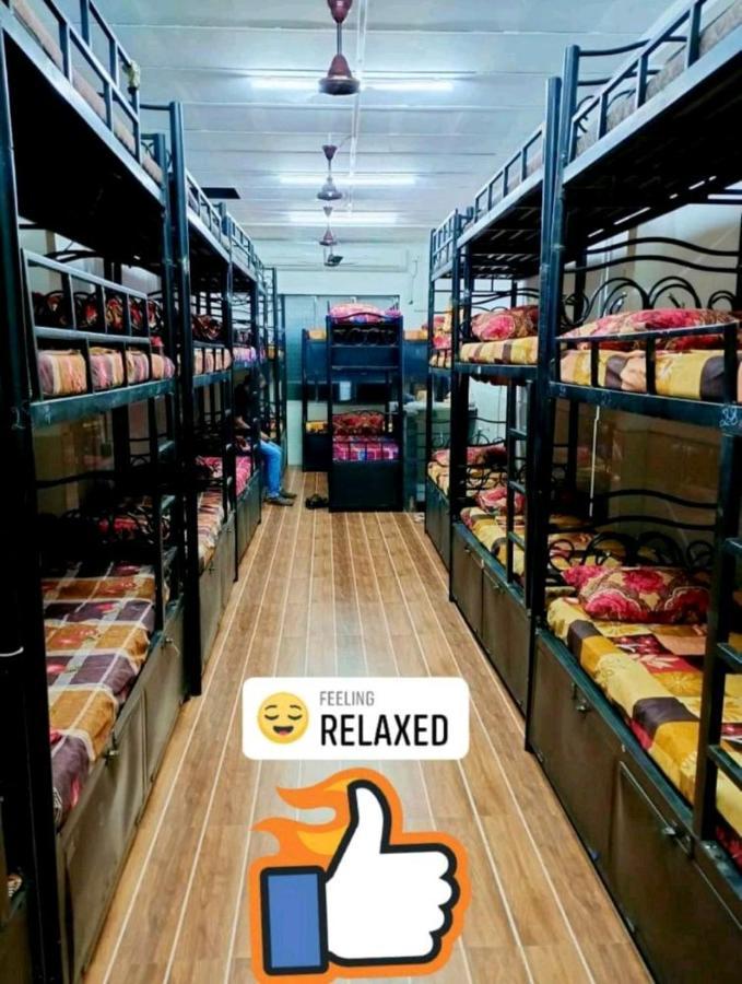 Хостел Shree Balaji Ac Dormitory Тхане Экстерьер фото